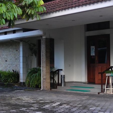 Hotel Graha Kinasih Kotabaru Jogyakarta Zewnętrze zdjęcie