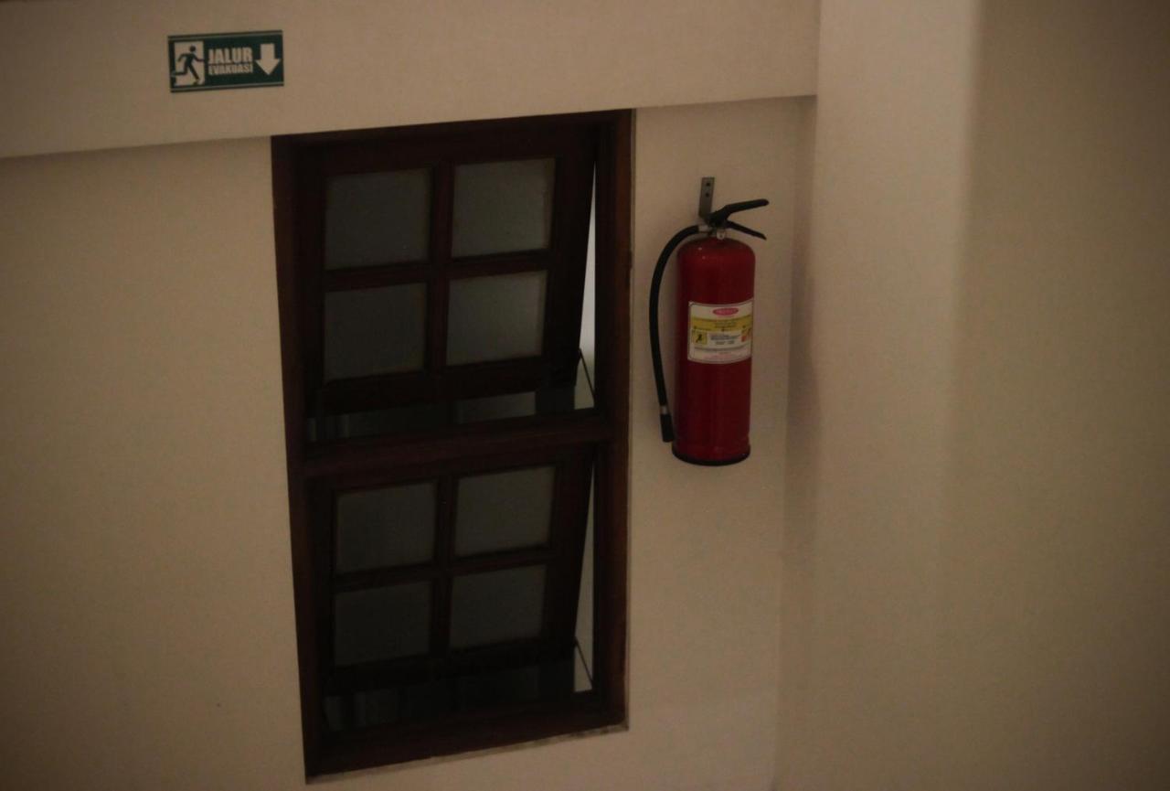 Hotel Graha Kinasih Kotabaru Jogyakarta Zewnętrze zdjęcie