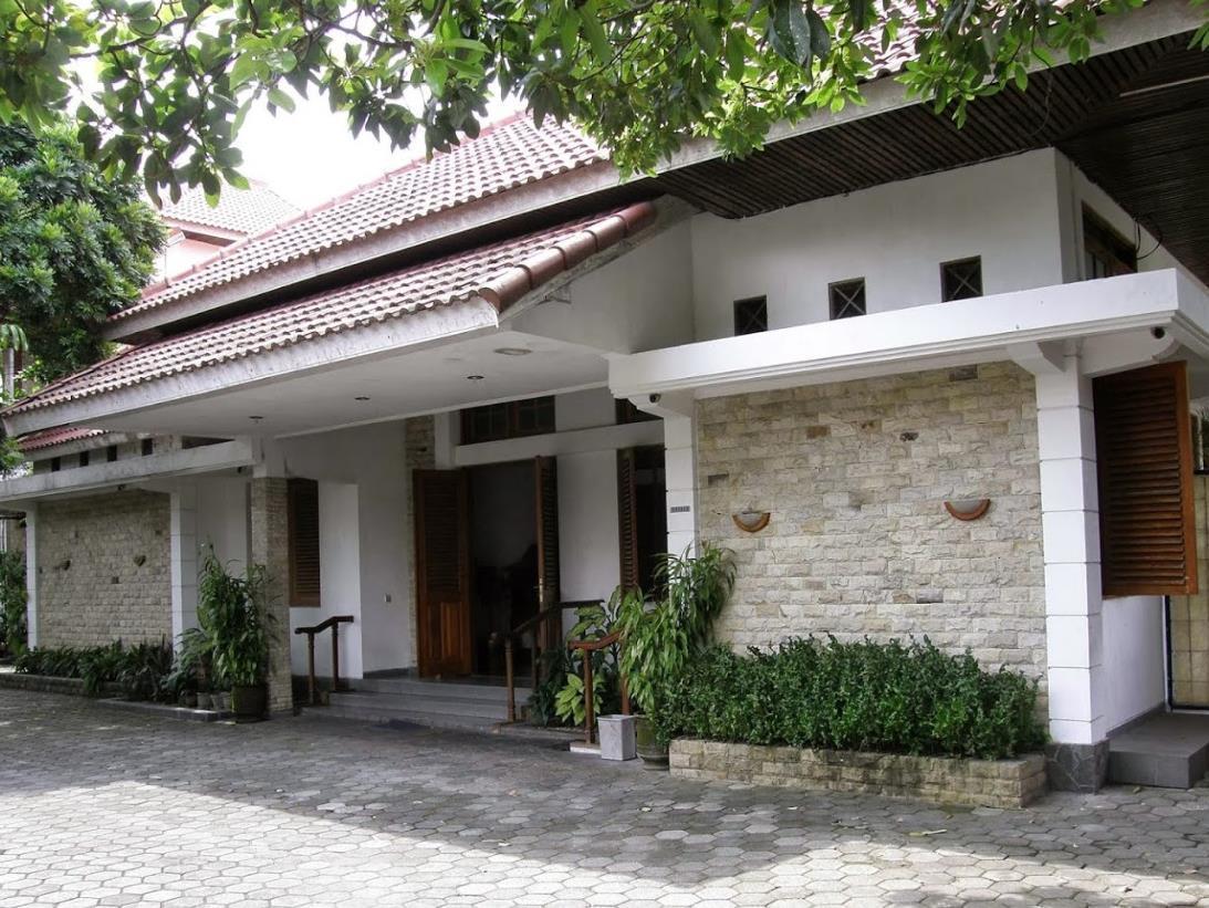 Hotel Graha Kinasih Kotabaru Jogyakarta Zewnętrze zdjęcie